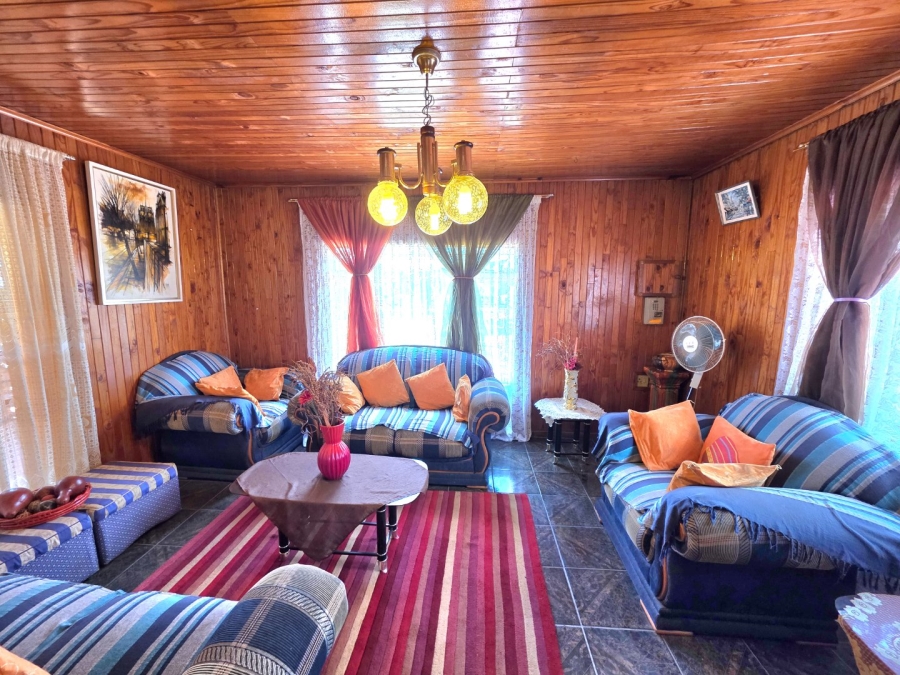 3 Bedroom Property for Sale in Thorisong Free State